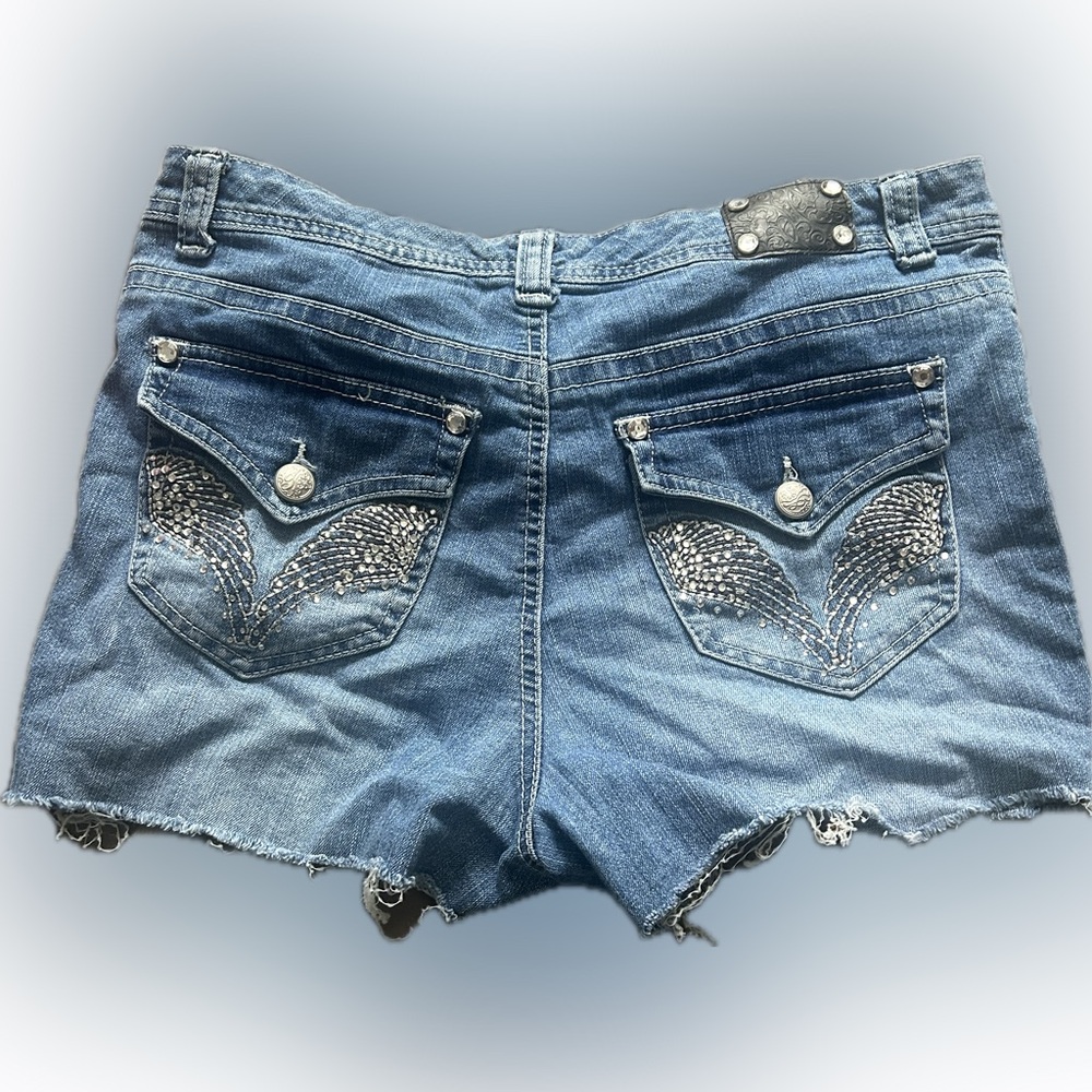 y2k denim mid rise shorts with rhinestones on belt loops ! size medium